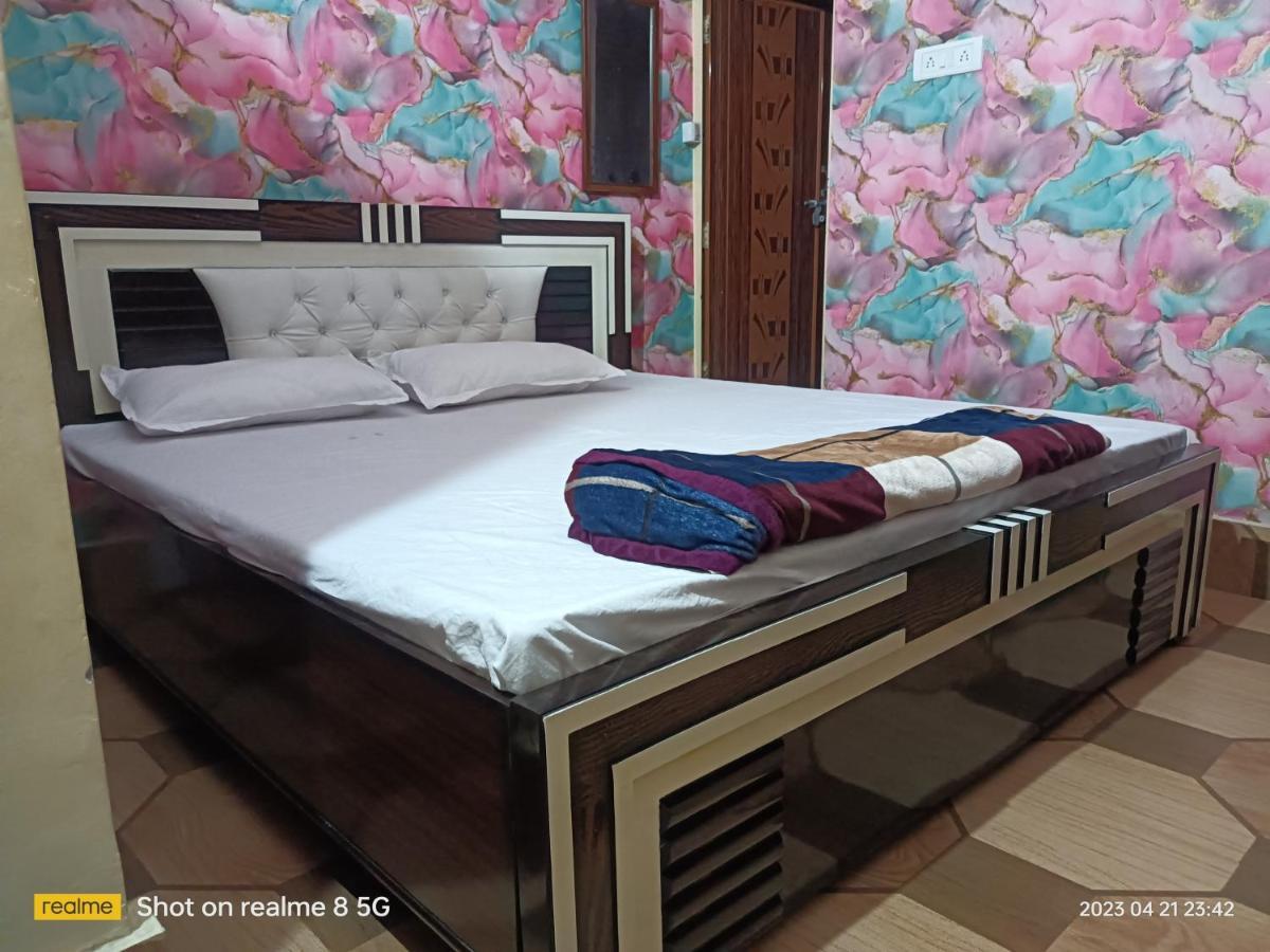 Maa Gauri Paying Guest House Waranasi Zewnętrze zdjęcie
